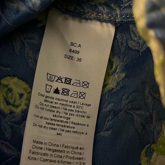 GANNI Gray Floral Blouse Medium NWT - Picture 7 of 7